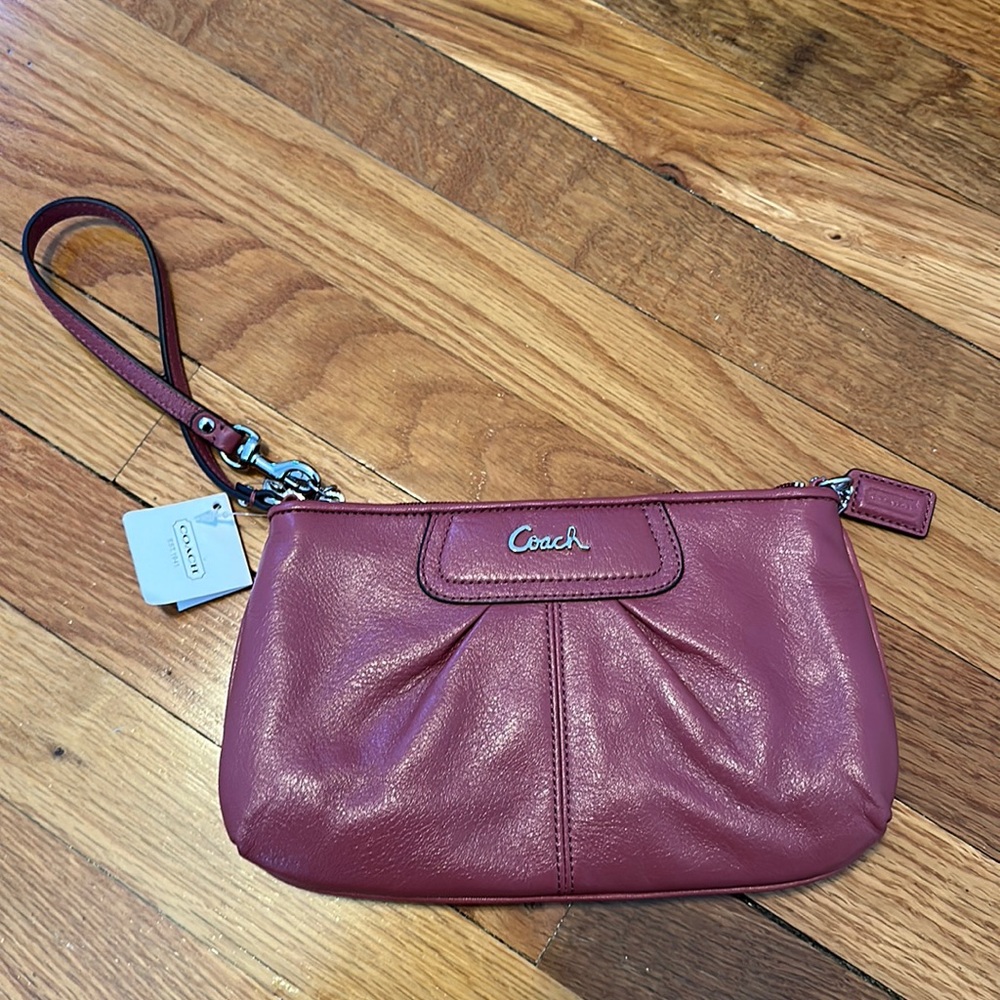 Coach Leather Wristlet Ginger Beet F47527 SVA2K